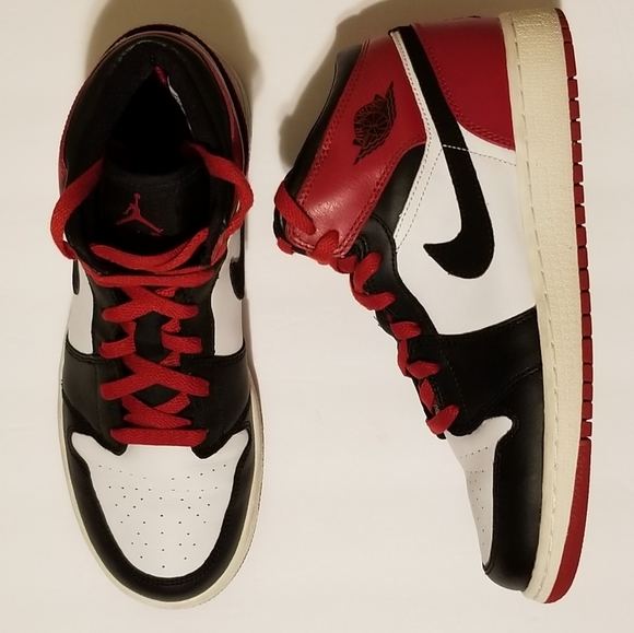 jordan 1 new love gs